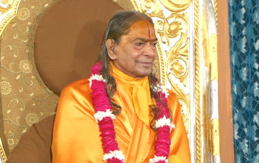 Attach the Mind to God – The Essence of All Vedic Wisdom