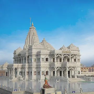 (Shri Vrindavan Dham, UP, India)